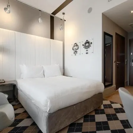 Hotel Qubus