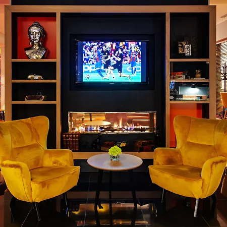 Ξενοδοχείο Qubus