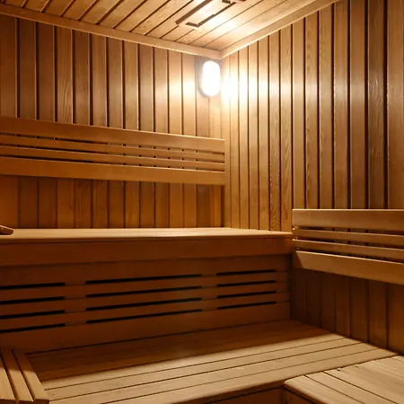 Qubus 4* Μπίντγκοστς