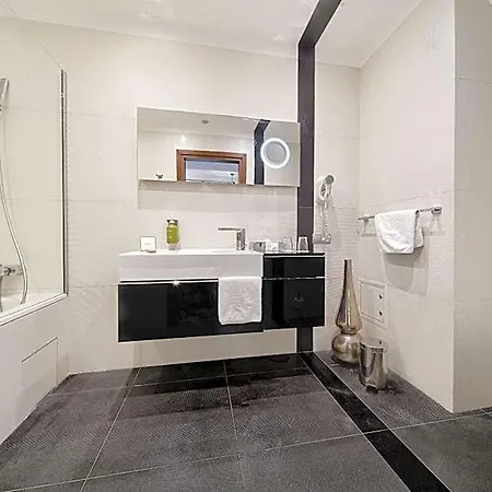 Qubus Hotel 4*