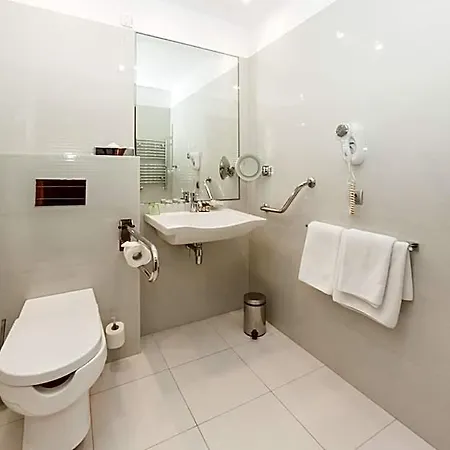 Qubus Hotel 4*